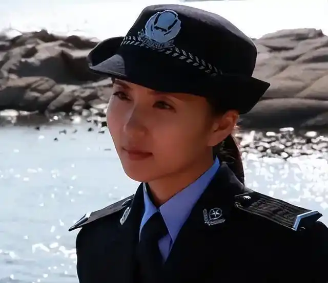 从出道一直很美没有黑料的明星,_坚守初心的女明星_不整容的女明星